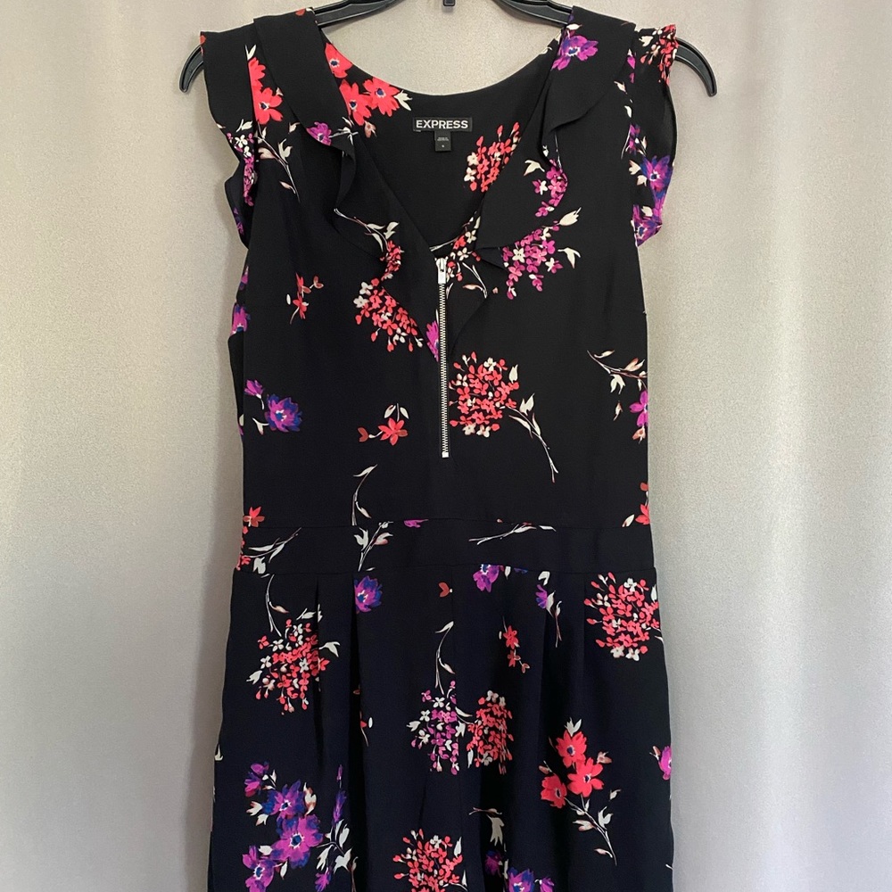 Floral Express romper, never worn